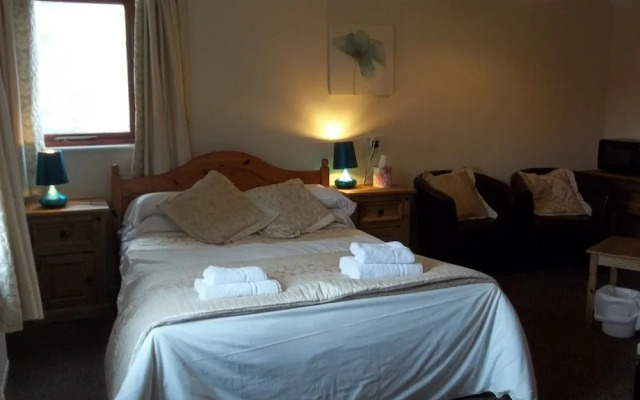 Common Farm Motel