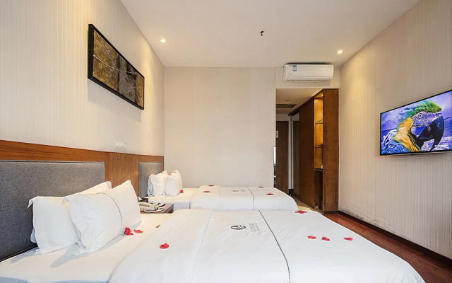 Huangpu Hotel