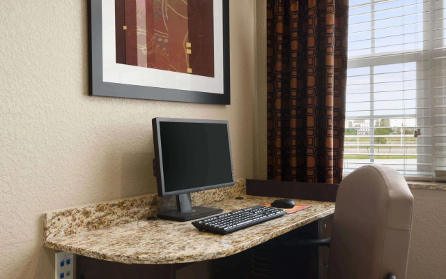 Microtel Inn & Suites by Wyndham Cotulla