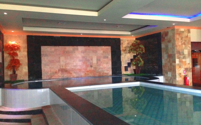 Her Hotel and Trade Center Balikpapan