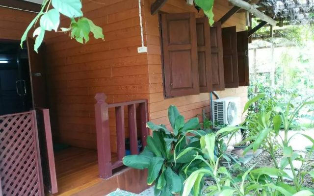 Samnaree Garden House