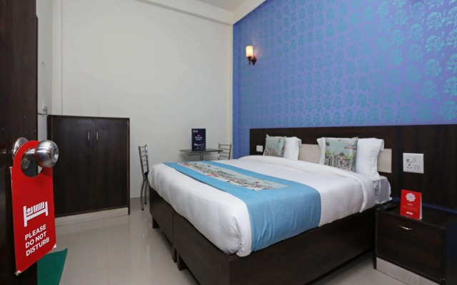 OYO 11041 Hotel Taj Ansh