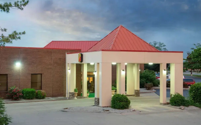 Super 8 - Harrison OH