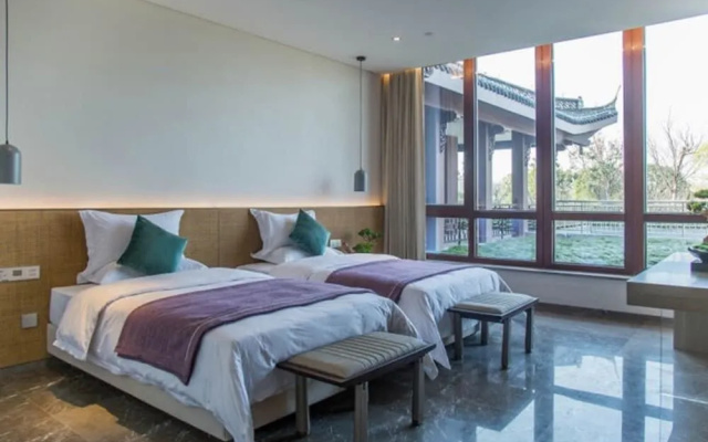 Yangzhou Seclusive Life Hot Spring Resort