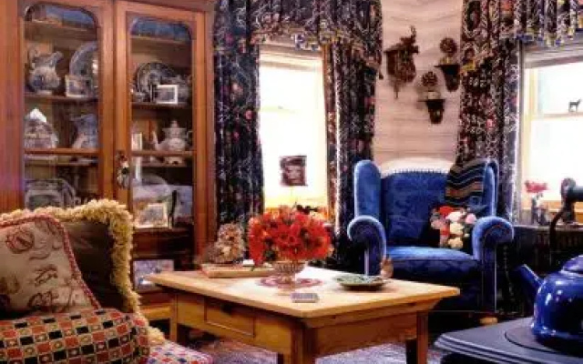 Goldilocks Cabin