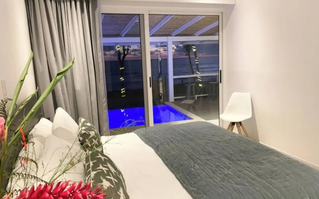 Backyard Beach House Oceanfront Luxury 5 Bdr