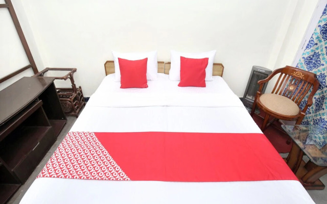 OYO 12858 Home 3BHK The Pavalion