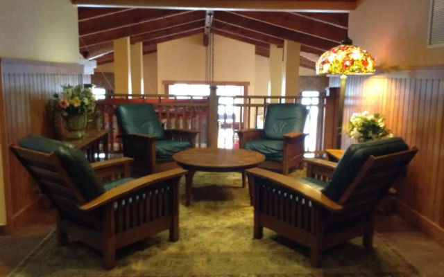 Canal Park Lodge