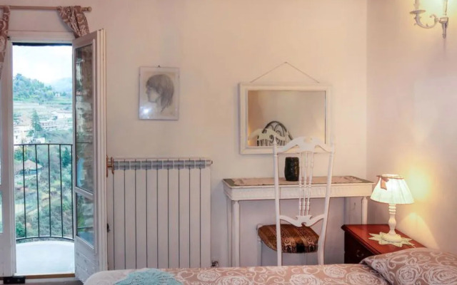 House Reanna Apricale