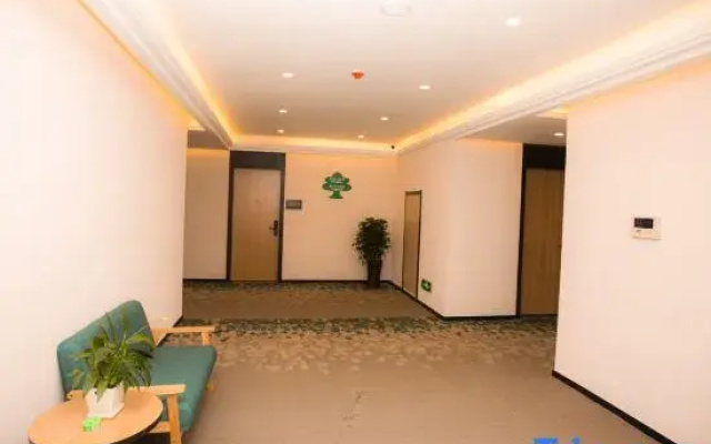 GreenTree Inn Express (Qingdao Golden Beach shanli subway station)