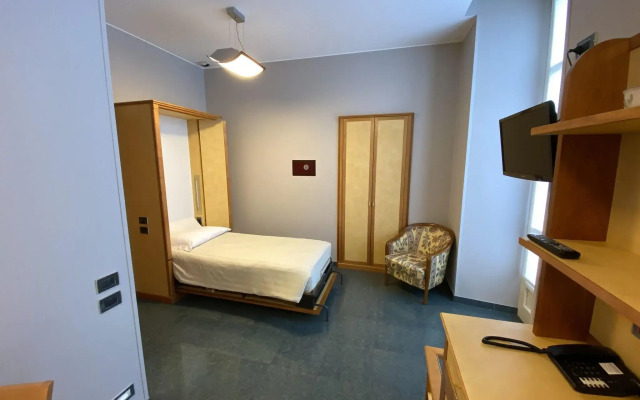 Le Petit Hotel