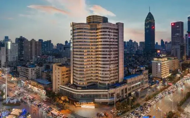 Crystal Orange Wuhan Hankou Financial Center The Mixc