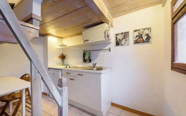 Montebello Studio by Mmega