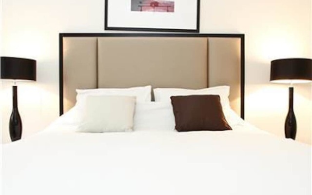 Отель Knightsbridge Quarter Private Mews House Великобритания, Лондон - отзывы, цены и фото номеров - забронировать отель Knightsbridge Quarter Private Mews House онлайн комната для гостей
