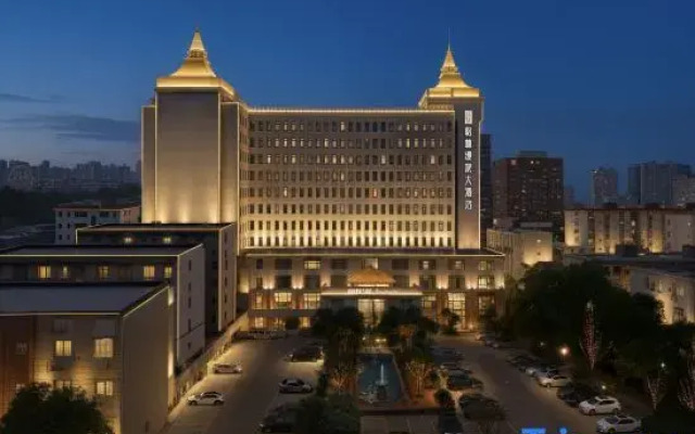GreenTree Slow Trip Grand Hotel (Bayi Square First Affiliated Hospital)