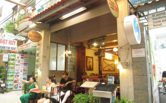 Bee Saigon Hotel вид на фасад
