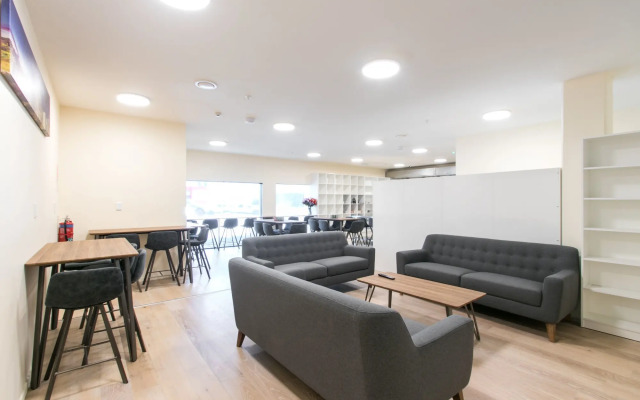 Hobson Lodge - Hostel