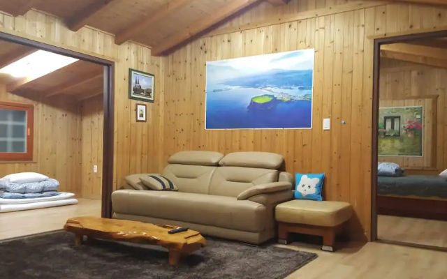 Jeju Windbell Sound Pension