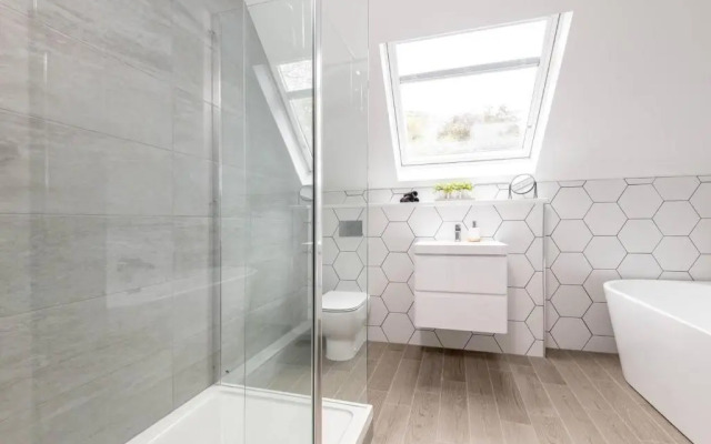 Captivating 4-bed House in Killin
