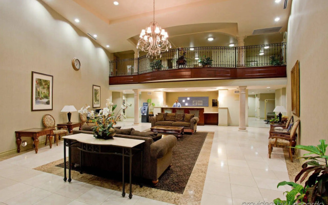 Holiday Inn Express Garden Grove