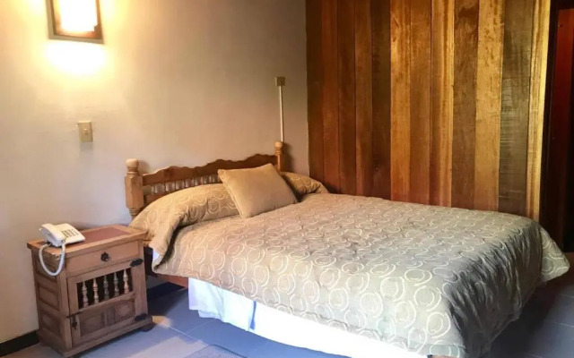 Hotel El Camino Real