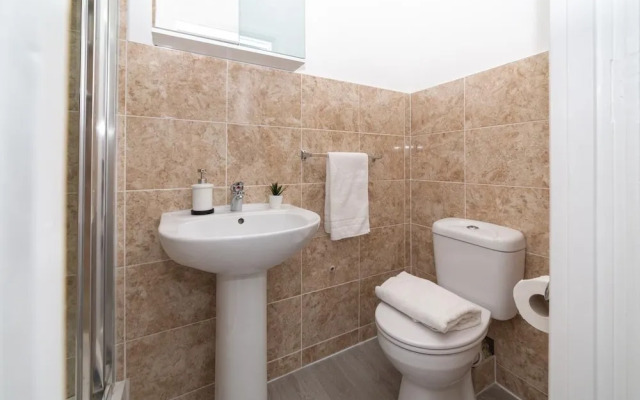 Diana Hotel Near Wembley Self Serviced Apartments