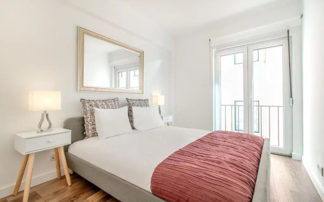 Lisbon Stay at Santo Antonio Flat