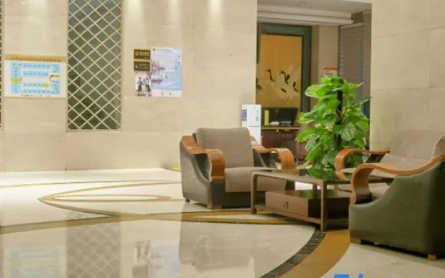 Yi Feng Business Hotel