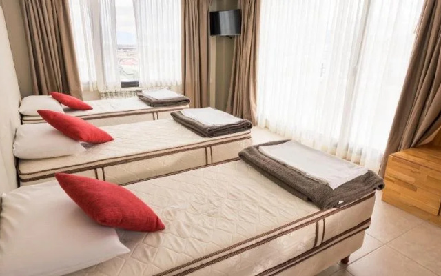 Miralejos Apart Hotel