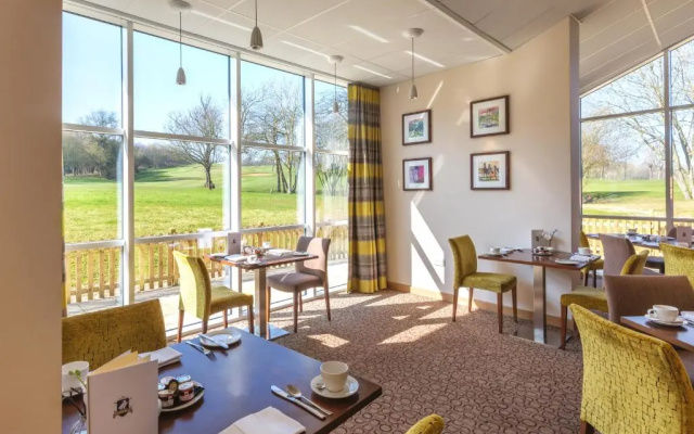 Sandford Springs Hotel & Golf Club
