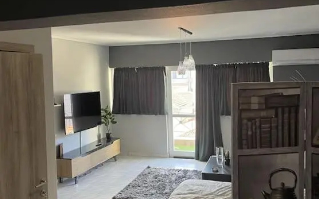 Central Modern Apartment Volos