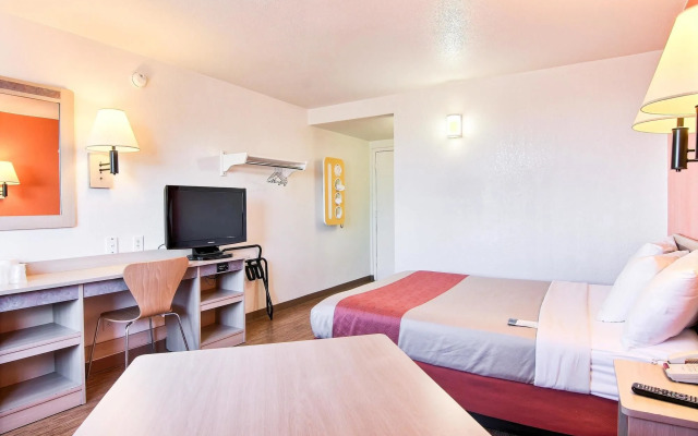 Park Inn by Radisson, Fargo West Acres