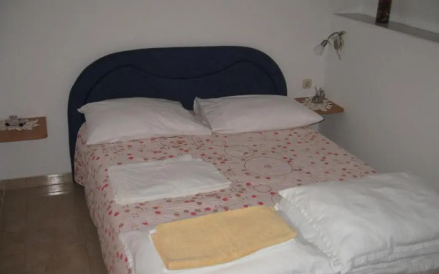 Apartments Luka