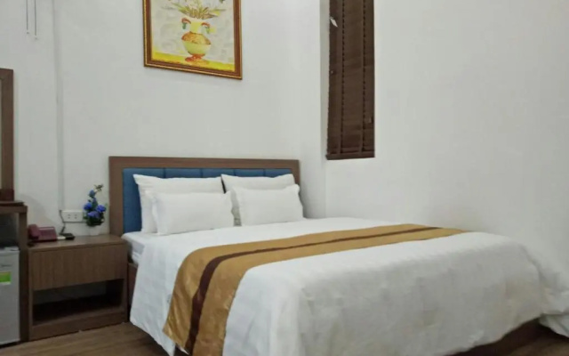Duc Long Hotel