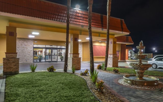 Quality Inn And Suites Riverfront in Palatka, United States of America from 106$, photos, reviews - zenhotels.com hotel front