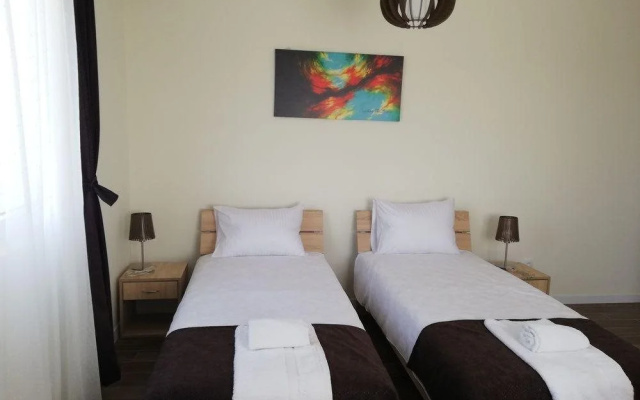 Hotel A-minis