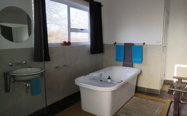 IsiLimela Game Lodge