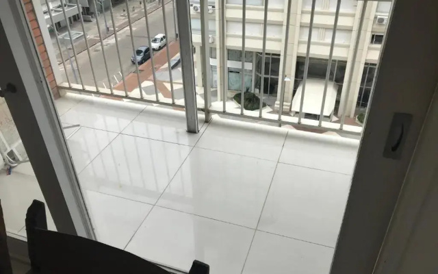 Apartamento en Edificio Kennedy