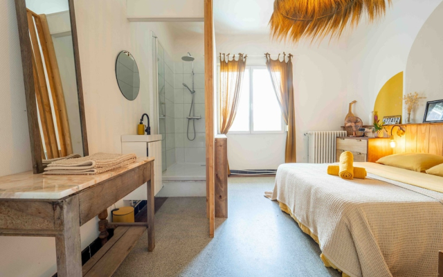 La Boga Surf House