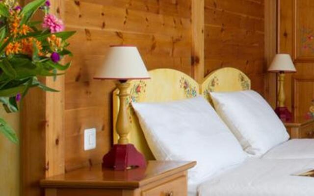 Отель Edelweiss Manotel Hotel Швейцария, Женева - 2 отзыва об отеле, цены и фото номеров - забронировать отель Edelweiss Manotel Hotel онлайн комната для гостей