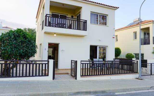 Отель Villa Soraya 2 Кипр, Протарас - отзывы, цены и фото номеров - забронировать отель Villa Soraya 2 онлайн вид на фасад