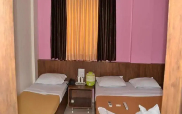 Hotel Sai Palkhi