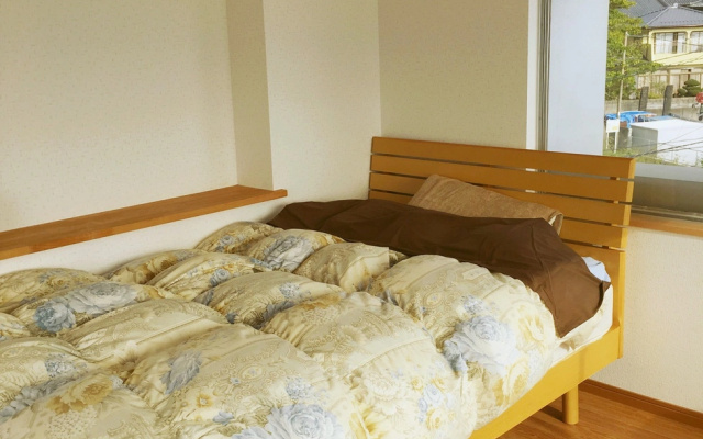 Guest House F & R
