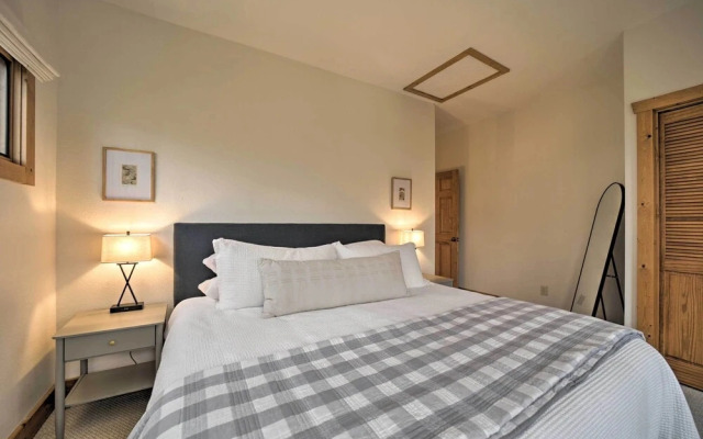 Sapphire 5BR Luxe: 5 Private Baths, Mtn Views