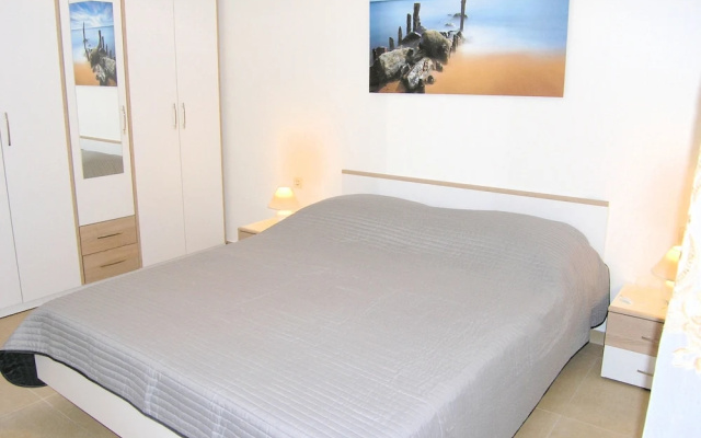 Apartment Goran