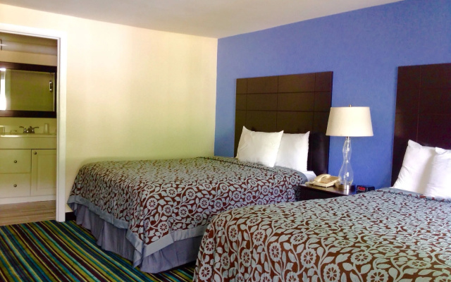 Beacon Inn and Suites