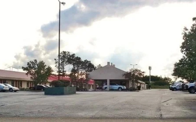OYO Hotel Brookhaven MS - I-55