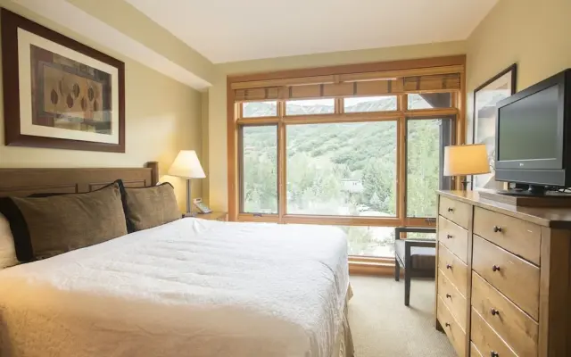 Capitol Peak- CoralTree Residence Collection