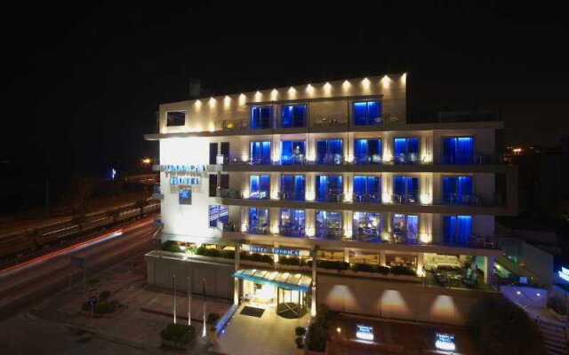 Tropical Hotel вид на фасад