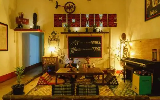 Pomme Hostel